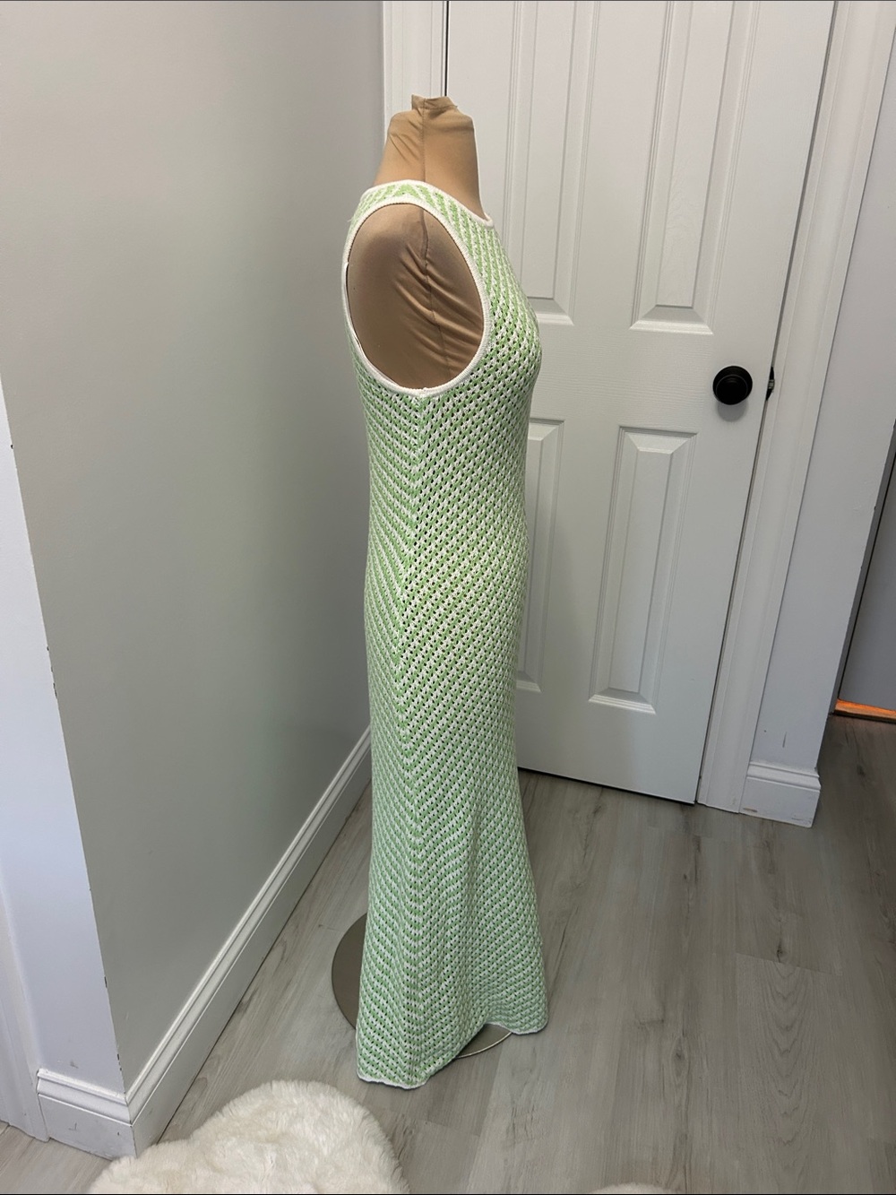House of Harlow Green White Knit Sleeveless Maxi Dress - Picture 4 of 7